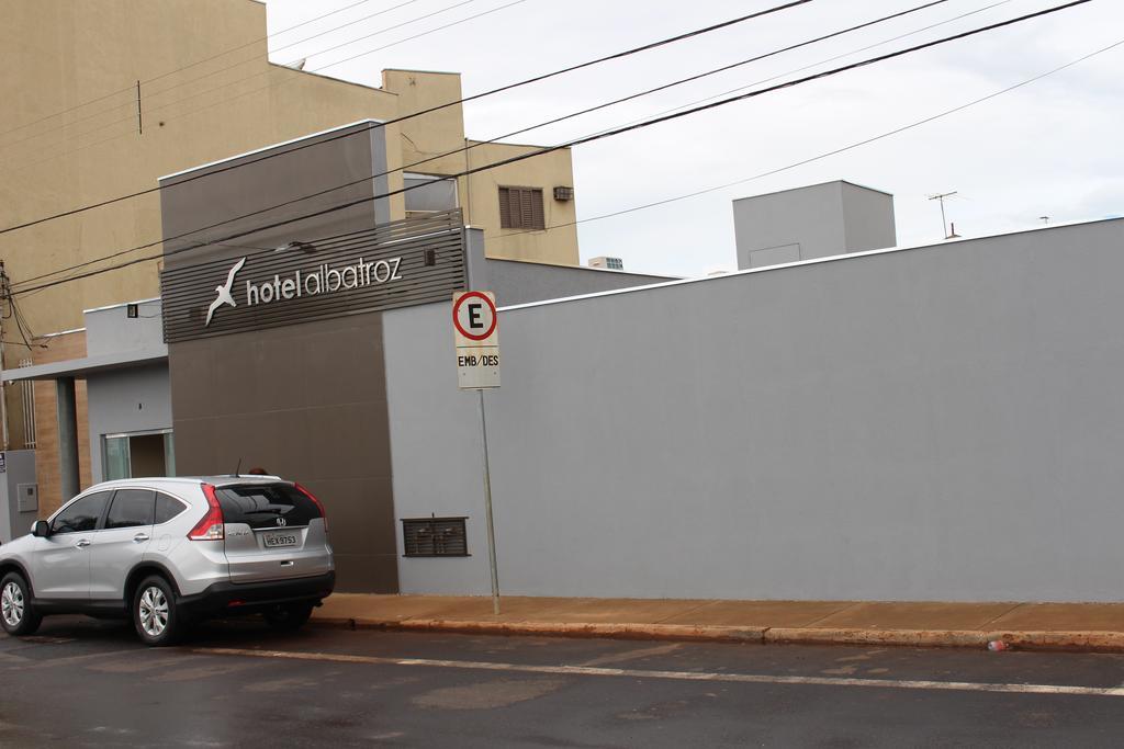 Hotel Albatroz Uberaba Extérieur photo